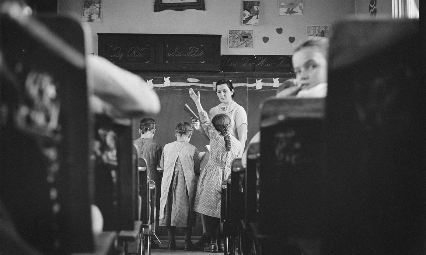 Mennonite-1942